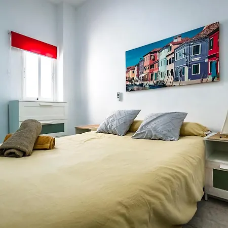 Appartamento Penthouse With Terrace In The Heart Of Valenza Esterno foto
